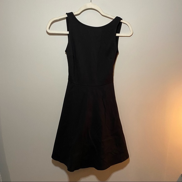 ❌SOLD❌NWT Lulu’s Special Kind of Love Backless Dress -XS - Picture 2 of 5